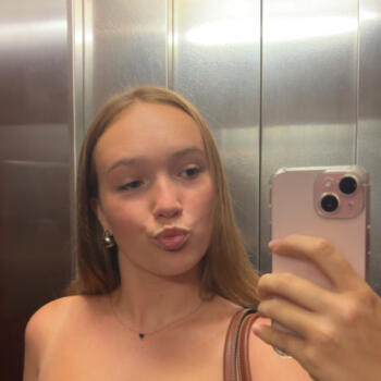 Baby-sitter Angers: Elina