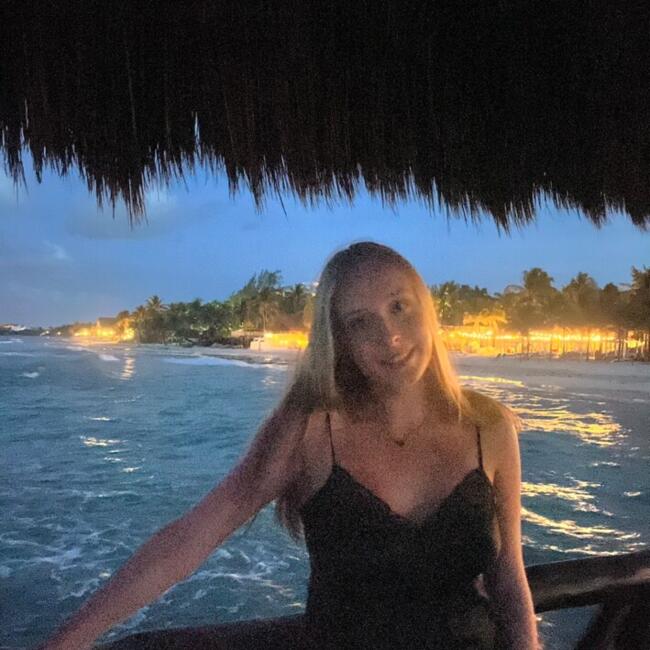 Babysitter in Dún Laoghaire: Lucy