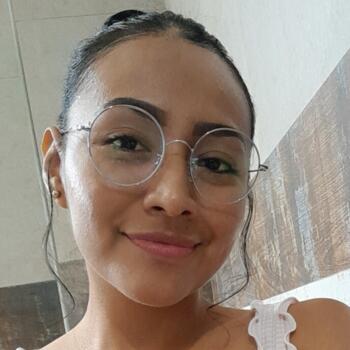 Niñera Santa Cruz de la Sierra: MIRANDA KARINA