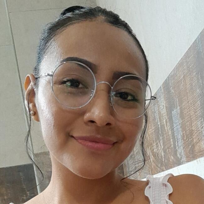Niñera en Santa Cruz de la Sierra: MIRANDA KARINA