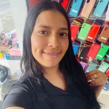 Babysitter Curitiba: Marcela