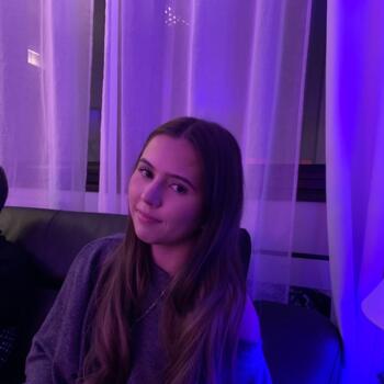 Babysitter in Maisons-Alfort: Lia