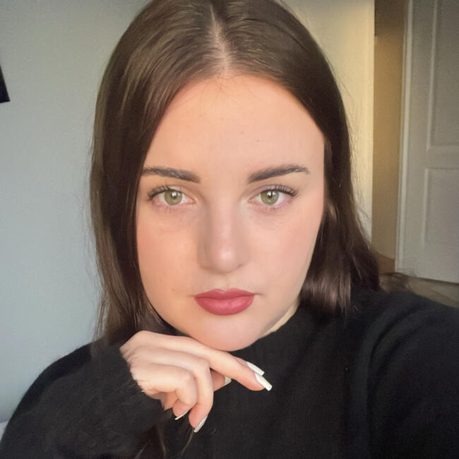 Babysitter in Seiches-sur-le-Loir: Marie