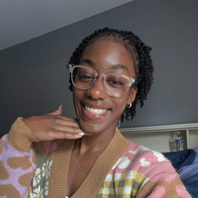 Babysitter in Flossmoor: Amaria