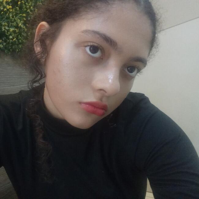 Babysitter in Burunga: Shanelle