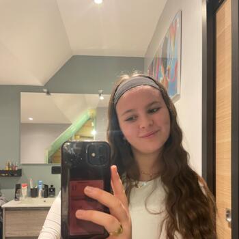 Babysitter in Lorient: Calista