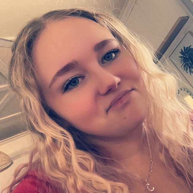 Babysitter in Paynesville: Sophie