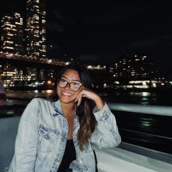 Babysitter in Niterói: Lavinia Loize