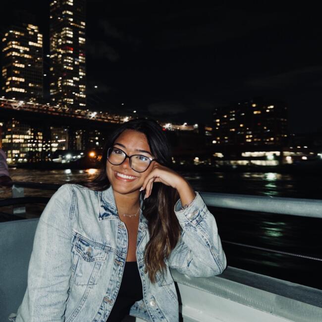 Babysitter in Niterói: Lavinia Loize