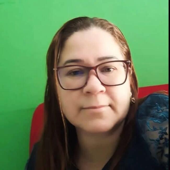 Babysitter in Camaçari: Alecsandra