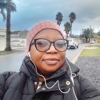 Babysitter Cape Town: Hazel