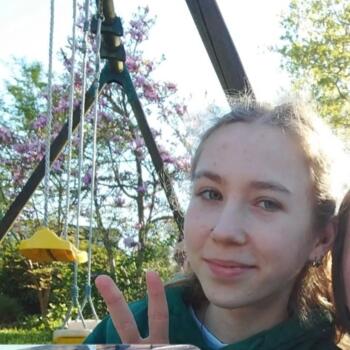 Babysitter in Quimper: Irène