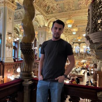 Babysitting job in Budapest: babysitting job Barbaros
