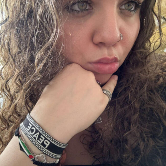 Babysitter in Briis-sous-Forges: Ema Lilia