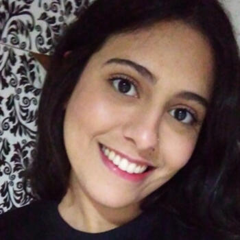 Babysitters in Maringá: Beatriz