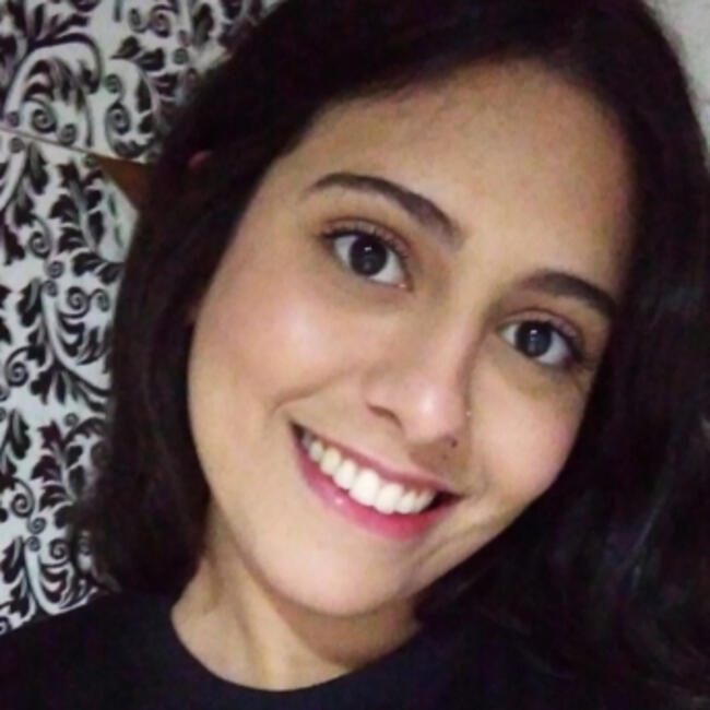 Babá em Maringá: Beatriz
