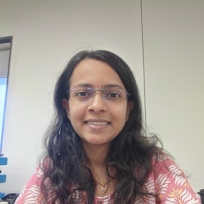 Surat में बेबीसिटिंग की नौकरी: Priyanka