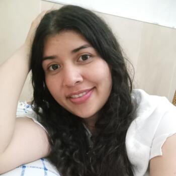 Babysitter in Lucena: Andrea