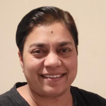 Babysitter in Vorna Valley: Sebeena