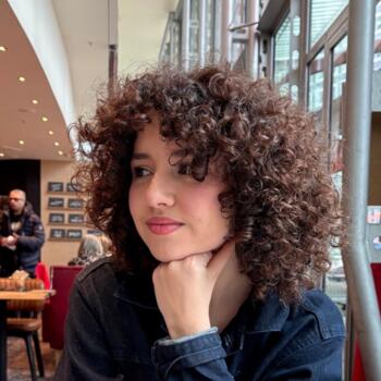 Babysitter in Paris: Elisa