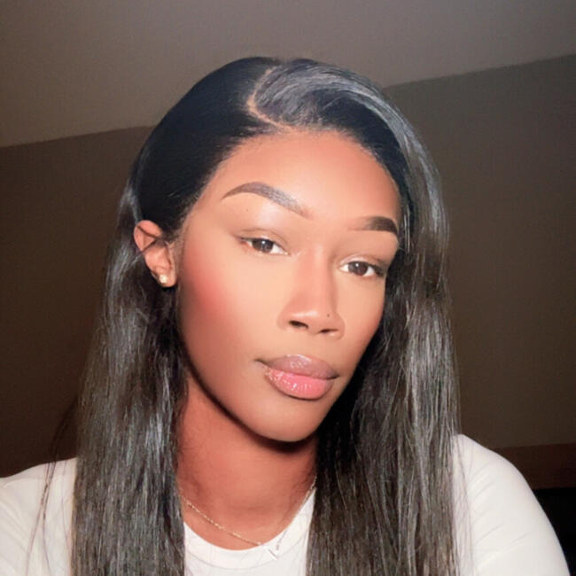 Babysitter in Paris: Dané