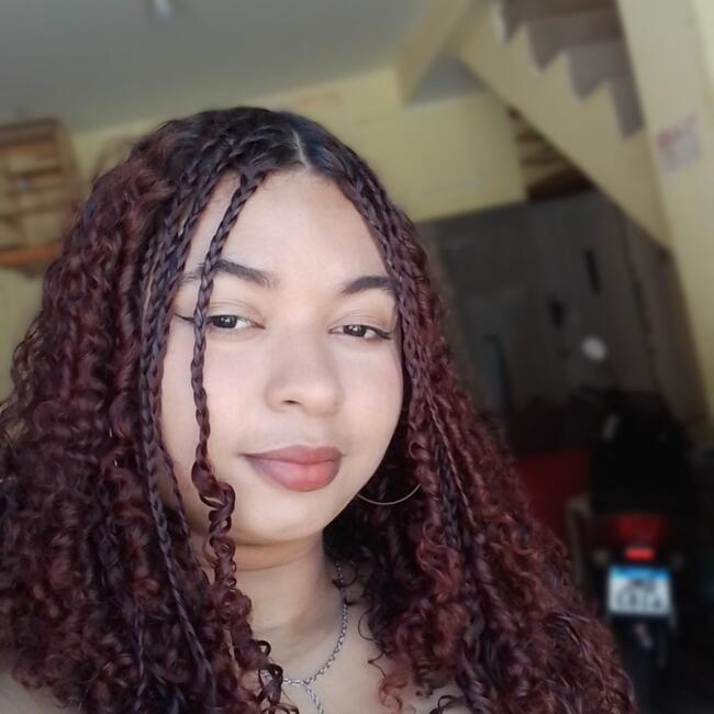 Babá em Aracaju: Thaís