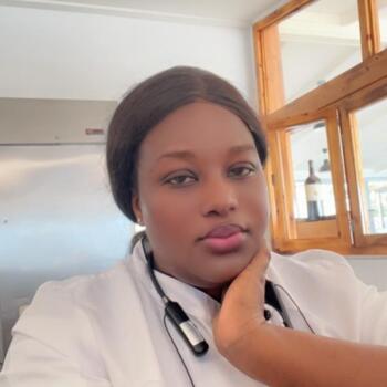 Babysitter Sarandë: Jennifer