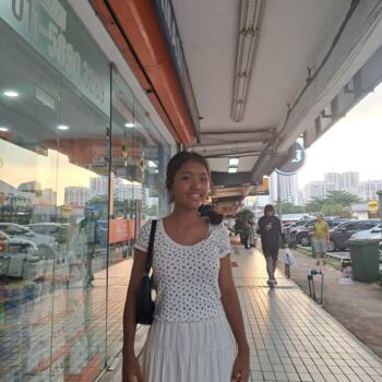 Babysitter in Petaling Jaya: Sofia