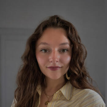Babysitter in Lyon: Emma