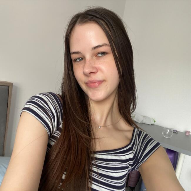 Babysitter in Bucharest: Noa