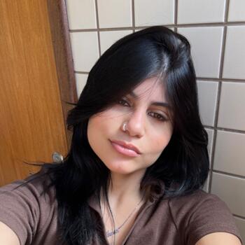 Babysitter Goiânia: Isadora
