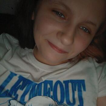 Babysitter in Louisville: Christina