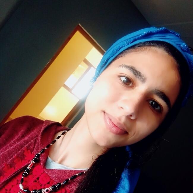 Babysitter in Casablanca: Fatna