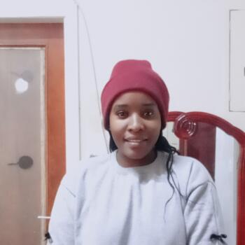 Babysitter in Karaman: Hajarah