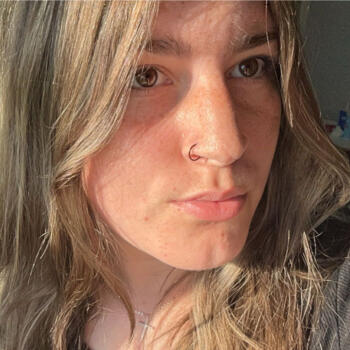 Baby-sitter in Beaumont: Chloe