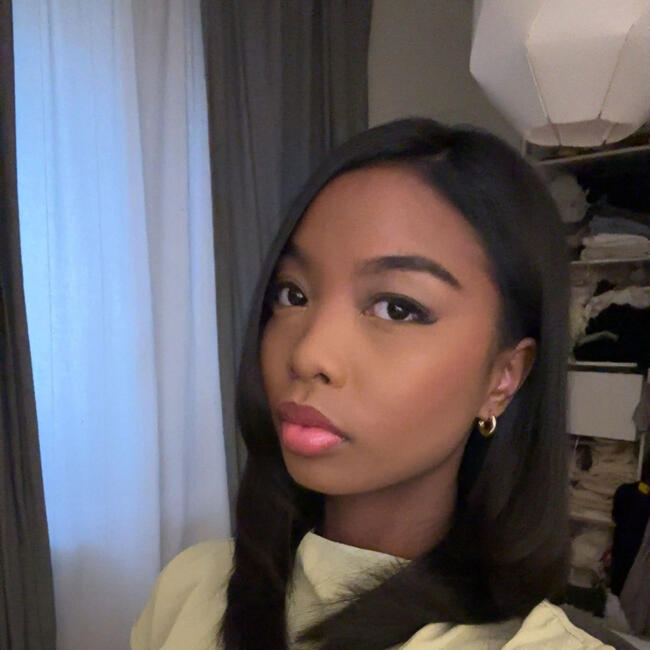 Babysitter in Givors: Tiffany