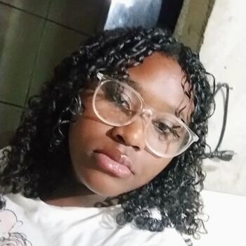 Babá Juiz de Fora: Bruna