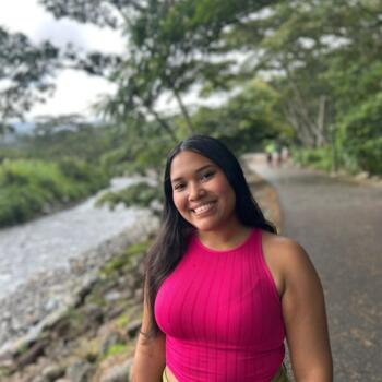 Babysitter in Pedregal: MARIA