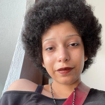 Babysitter in Ilhabela: Clara