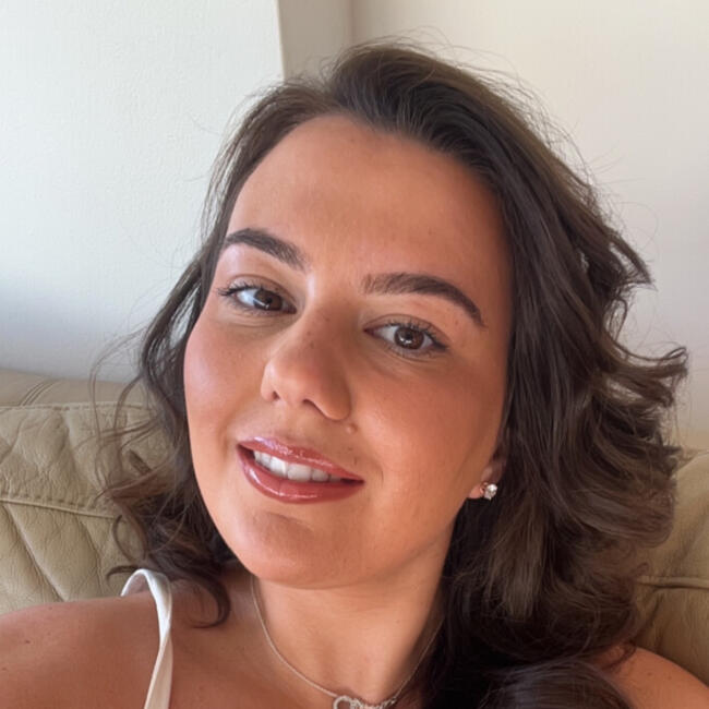 Babysitter in Glasgow: Amy