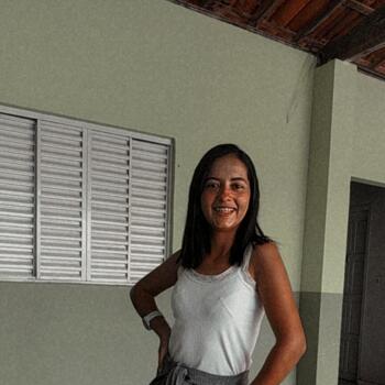 Babá em Nísia Floresta: Sthefane