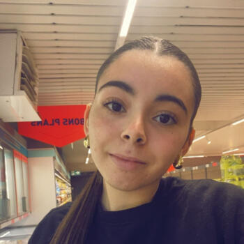 Babysitter in Nîmes: Maria