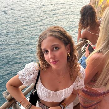 Babysitter in London: Macarena