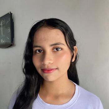 Babysitter in Madrid: Angie