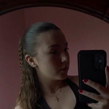 Babysitter in Vielle-Saint-Girons: Eva