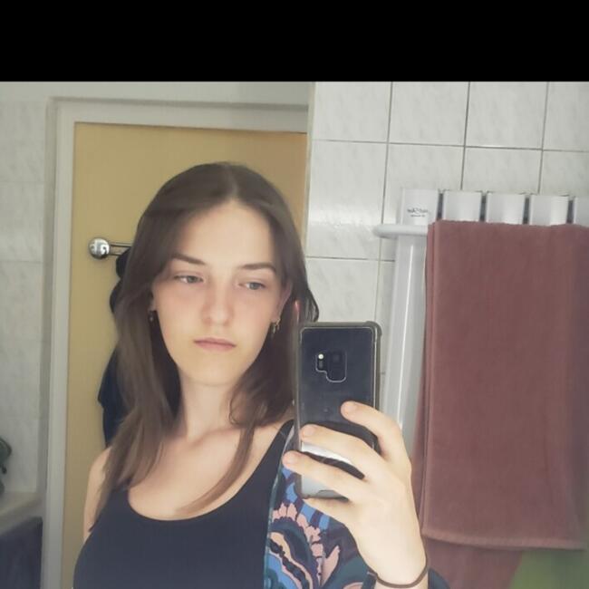 Babysitter in Lyon: Léonie