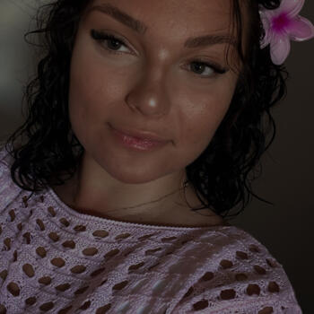 Babysitter in Yzeure: Lola