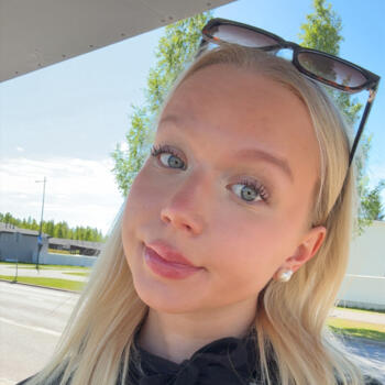 Lastenhoitaja Oulu: Saga