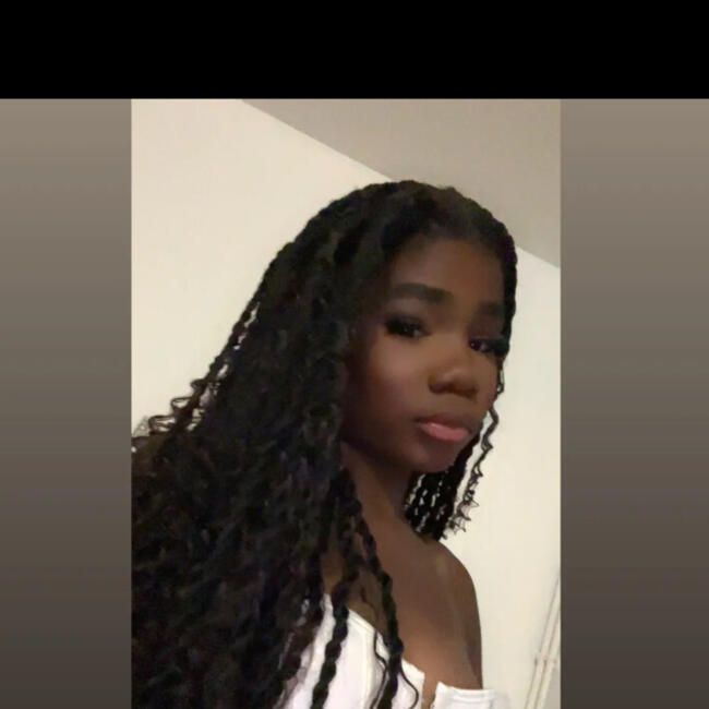 Babysitter in Saint-Pierre-des-Corps: Almera