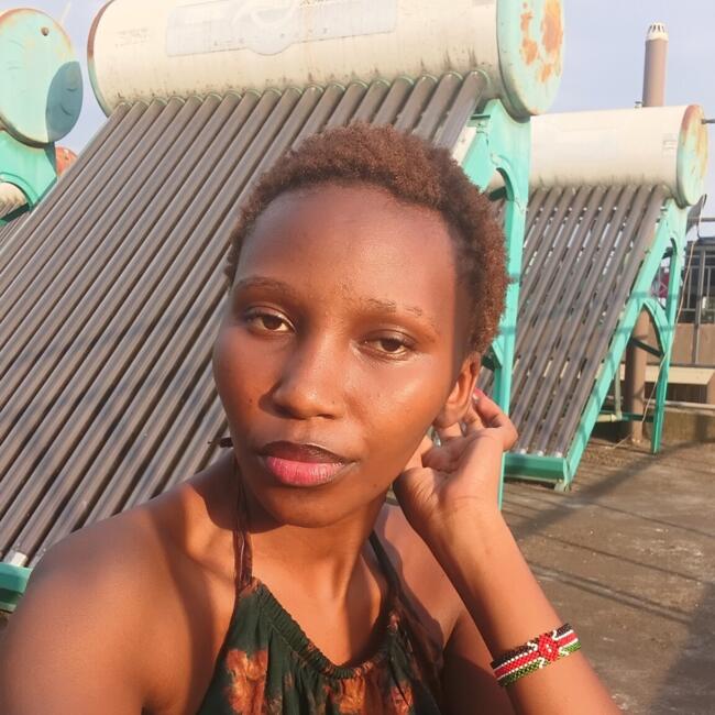Babysitter in Mombasa: Samantha